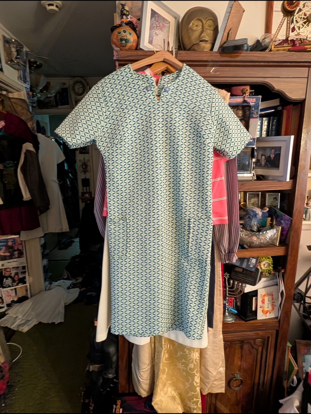 Geometric Print Short-Sleeve Midi Dress in Teal and White